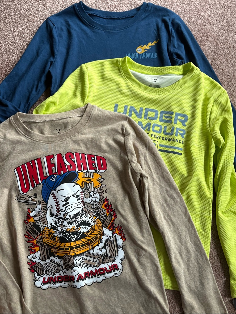 Under Armour Kids Boys set lot bundle of 3 long sleeve sports tshirts size 7 NWT